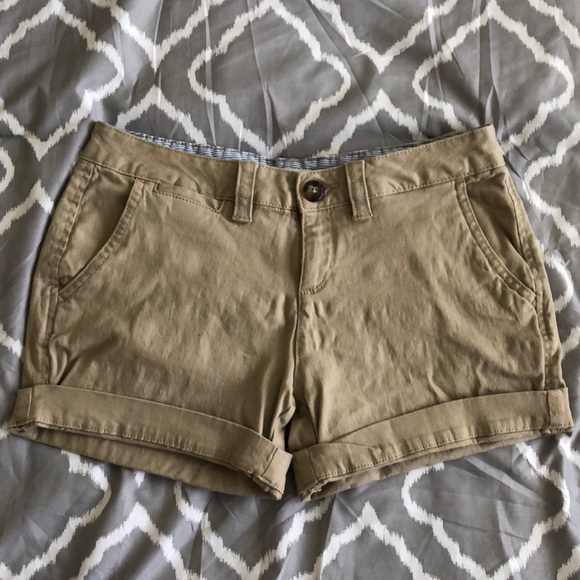 Red camel shorts - Picture 1 of 4